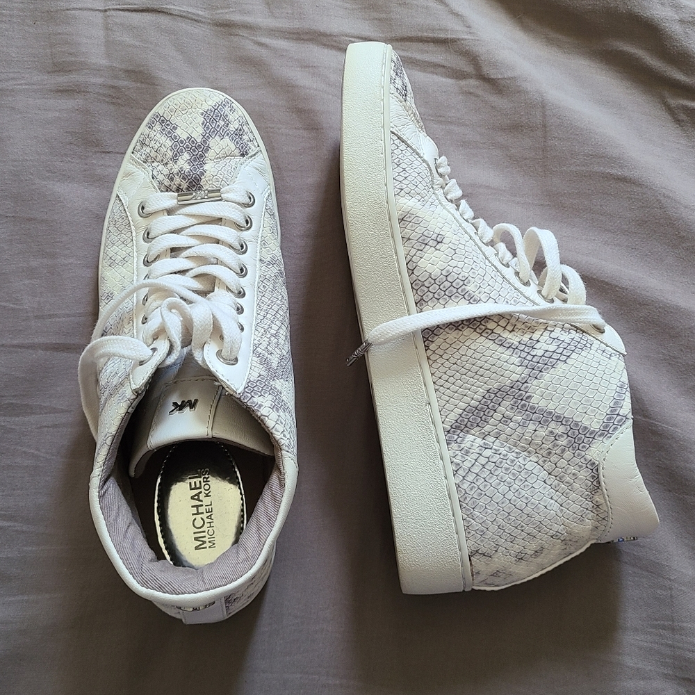 Micheal Kors snakeskin-patterned shoes